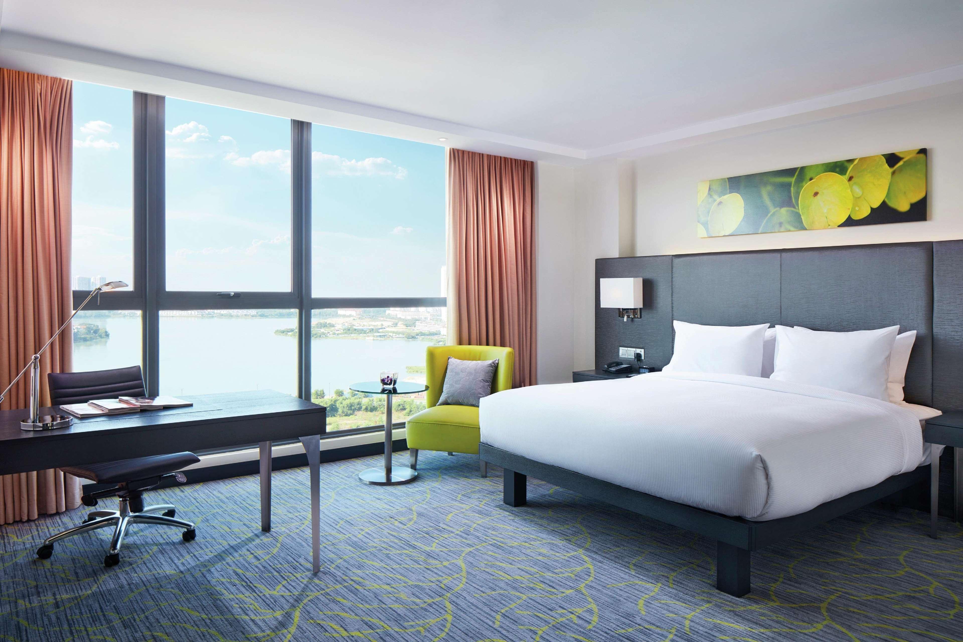 Hilton Garden Inn Puchong Dış mekan fotoğraf