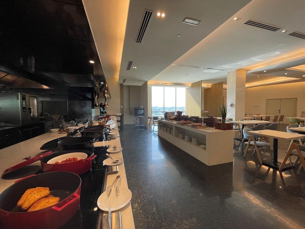 Hilton Garden Inn Puchong Dış mekan fotoğraf