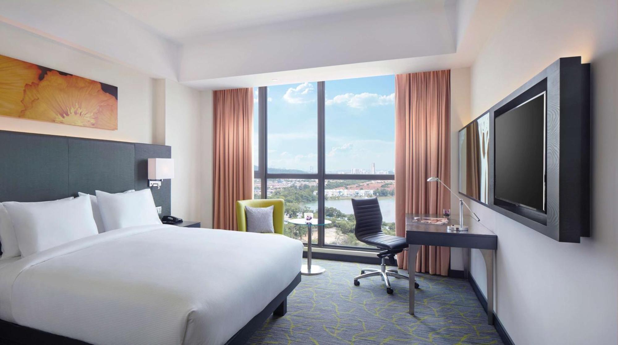 Hilton Garden Inn Puchong Dış mekan fotoğraf