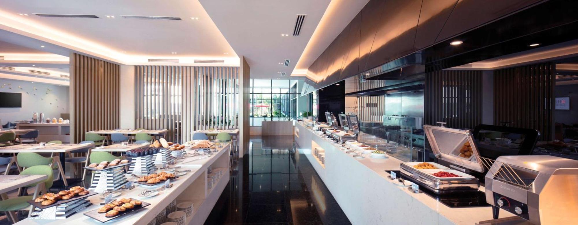 Hilton Garden Inn Puchong Dış mekan fotoğraf