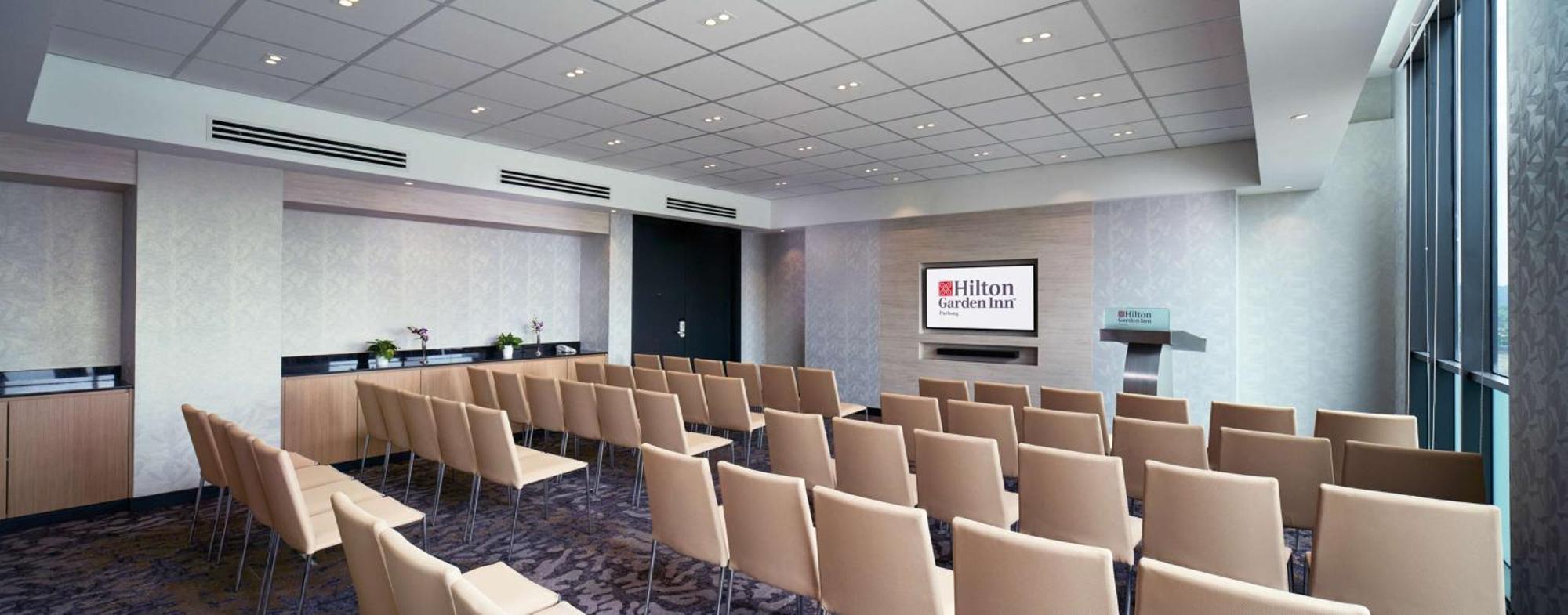 Hilton Garden Inn Puchong Dış mekan fotoğraf