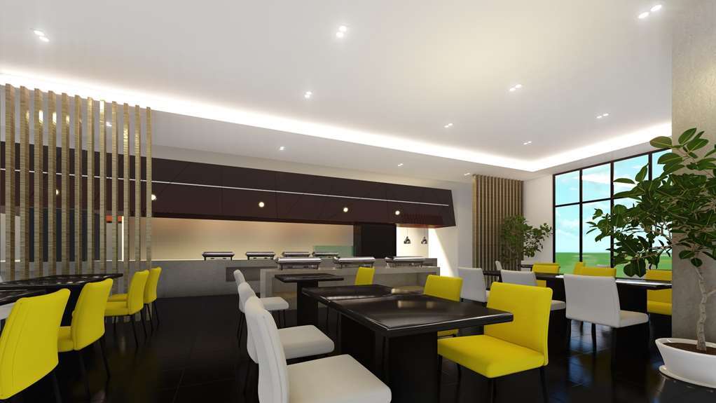 Hilton Garden Inn Puchong Restoran fotoğraf